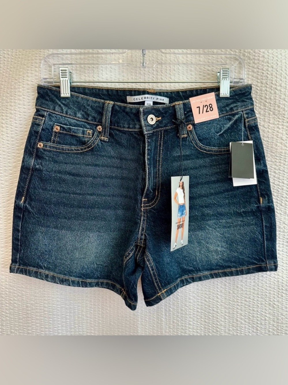 Celebrity Pink Women's Blue Jean Shorts Size: 7/28 NWT